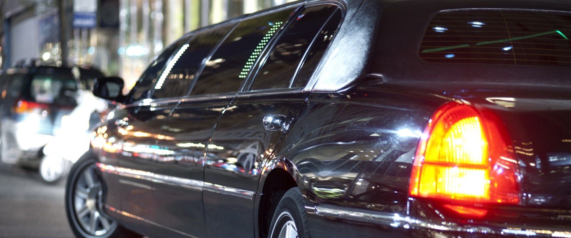 Corporate Event Limos: The Ultimate Luxury Transportation for Maryland